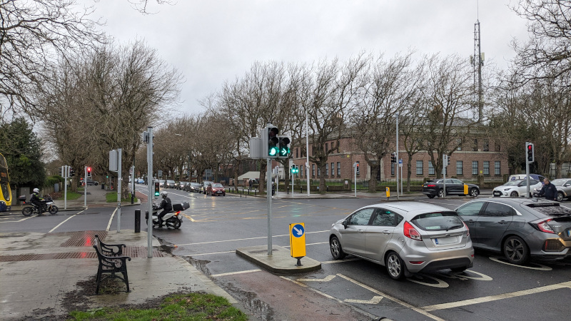 Congestion at junction of Griffith Avenue and Drumcondra Road Upper 