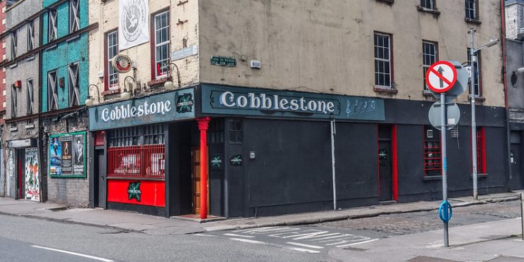 Cobblestone bar