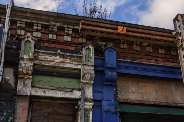 Quinns existing facade